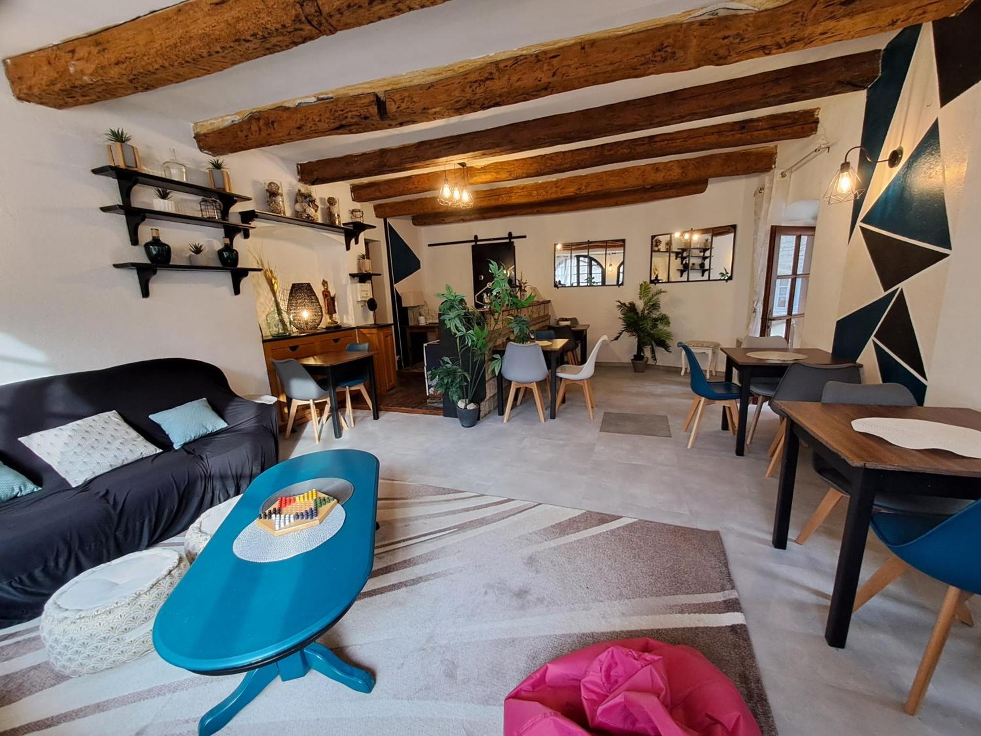 Logis Restaurant De La Cascade Hotel